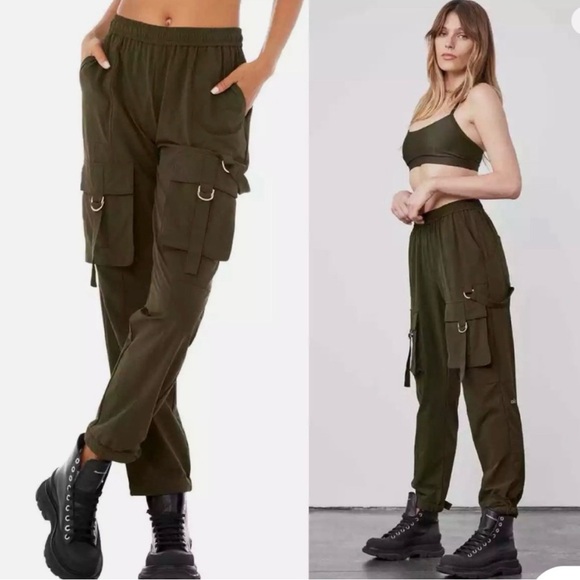 Alo Yoga City Wise Cargo Pants size S - Picture 3 of 12